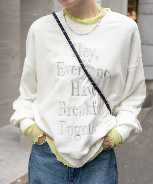 WEGO(ウィゴー)の「WEGO/グラフィックルーズスウェット(スウェット・レディース・ホワイト/ピンク/オートミール・FREE)」の4枚目の写真