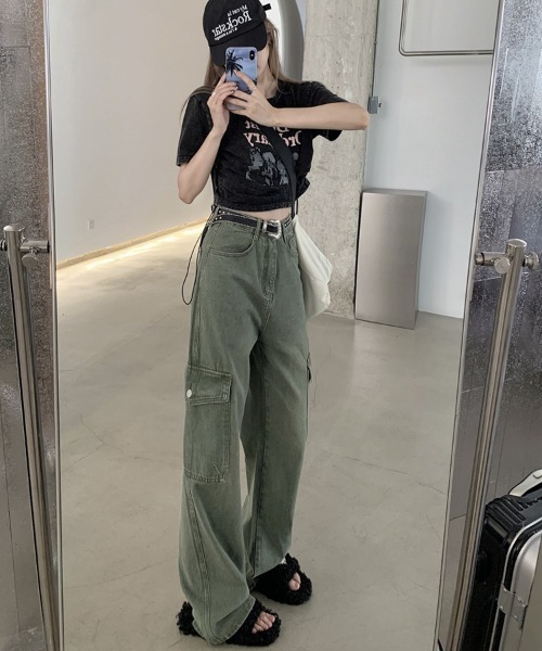 Ressaca(レサーカ)の「サイドポケット ワイドデニムカーゴパンツ ルーズストレート(カーゴパンツ・レディース・カーキ・S/M/L/XL)」の5枚目の写真