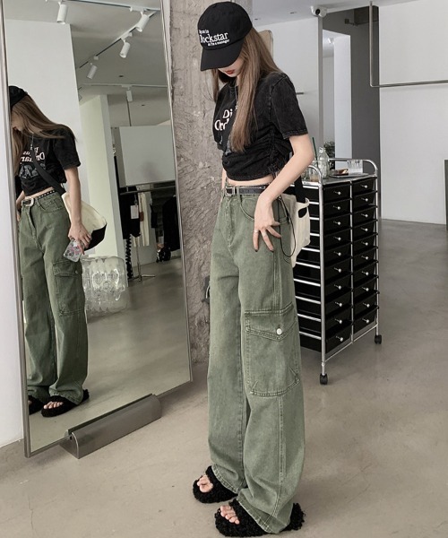 Ressaca(レサーカ)の「サイドポケット ワイドデニムカーゴパンツ ルーズストレート(カーゴパンツ・レディース・カーキ・S/M/L/XL)」の6枚目の写真