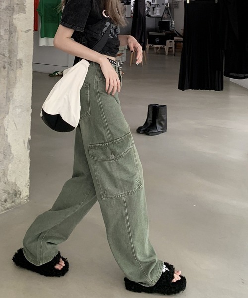 Ressaca(レサーカ)の「サイドポケット ワイドデニムカーゴパンツ ルーズストレート(カーゴパンツ・レディース・カーキ・S/M/L/XL)」の10枚目の写真