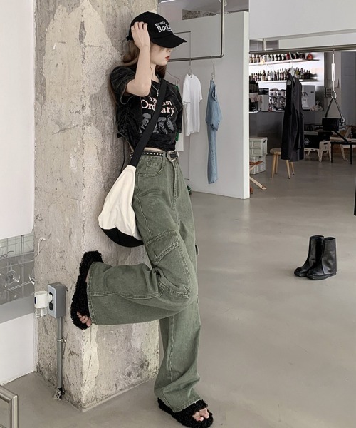 Ressaca(レサーカ)の「サイドポケット ワイドデニムカーゴパンツ ルーズストレート(カーゴパンツ・レディース・カーキ・S/M/L/XL)」の14枚目の写真