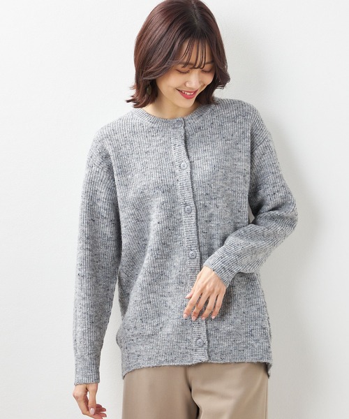 Petit Honfleur(プチオンフルール)の「【ウォッシャブル】カラーネップニットカーディガン(カーディガン/ボレロ・レディース・グレー/サックスブルー/ネイビー・M/L)」の17枚目の写真