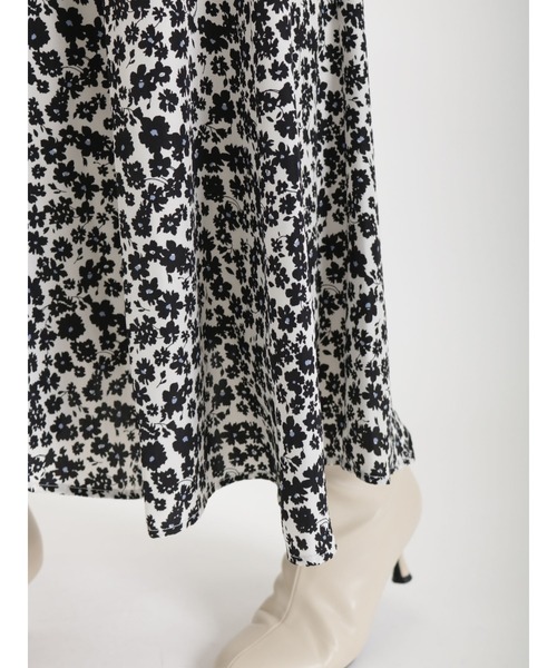 Te chichi（テチチ）の「単色花柄マーメイドロングスカート（スカート・レディース・ブラック/オフホワイト・ﾌﾘ-）」の12枚目の写真