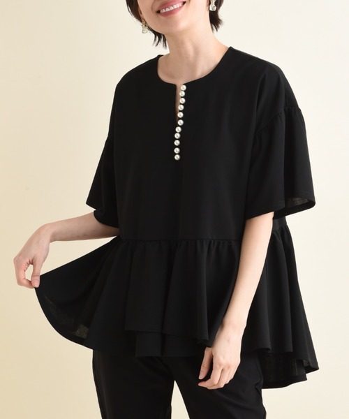 INTERPLANET(インタープラネット)の「カットジョーゼットパールブラウス(シャツ/ブラウス・レディース・オフホワイト/ブラック/ライトベージュ/グレイッシュベージュ・FREE)」の6枚目の写真