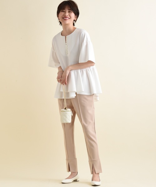 INTERPLANET(インタープラネット)の「カットジョーゼットパールブラウス(シャツ/ブラウス・レディース・オフホワイト/ブラック/ライトベージュ/グレイッシュベージュ・FREE)」の18枚目の写真