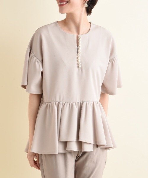 INTERPLANET(インタープラネット)の「カットジョーゼットパールブラウス(シャツ/ブラウス・レディース・オフホワイト/ブラック/ライトベージュ/グレイッシュベージュ・FREE)」の9枚目の写真