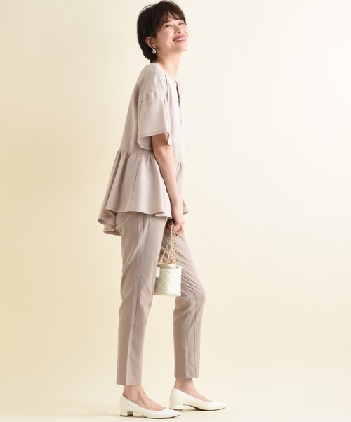 INTERPLANET(インタープラネット)の「カットジョーゼットパールブラウス(シャツ/ブラウス・レディース・オフホワイト/ブラック/ライトベージュ/グレイッシュベージュ・FREE)」の5枚目の写真