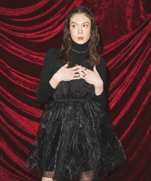 MIRO AMURETTE（ミロアミュレット）の「ribbon choker necklace/リボンチョーカーネックレス（ネックレス・レディース・ゴールド・FREE）」の4枚目の写真