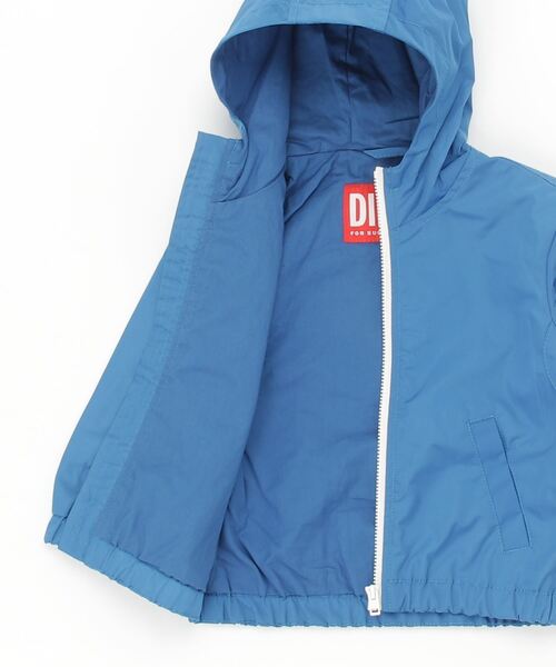 DIESEL(ディーゼル)の「ベビー ジャケット ウィンドブレーカー ロゴ(ブルゾン・キッズ・レッド/ブルー・24M/18M/36M/12M)」の8枚目の写真