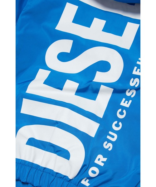 DIESEL(ディーゼル)の「ベビー ジャケット ウィンドブレーカー ロゴ(ブルゾン・キッズ・レッド/ブルー・24M/18M/36M/12M)」の6枚目の写真