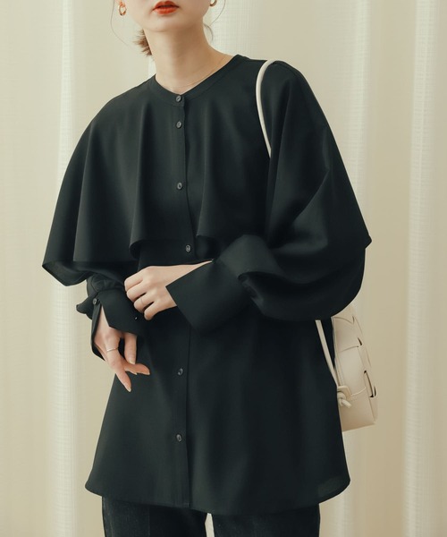 フリルケープブラウス