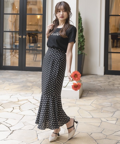 Julia Boutique（ジュリアブティック）の「etoile刺繍ロゴデザインTシャツ/23018（Tシャツ/カットソー・レディース・プラム/ブラック/ピンク/ベージュ・ONE）」の5枚目の写真