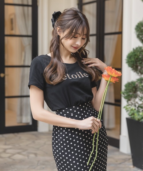 Julia Boutique（ジュリアブティック）の「etoile刺繍ロゴデザインTシャツ/23018（Tシャツ/カットソー・レディース・プラム/ブラック/ピンク/ベージュ・ONE）」の7枚目の写真