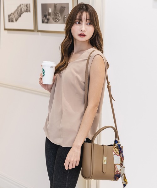 Julia Boutique（ジュリアブティック）の「スカーフ＆ポーチ付きハンドバッグ/23111（ハンドバッグ・レディース・ブラウン/グレー系/アイボリー/ブラック/ブラウン系・ONE）」の17枚目の写真