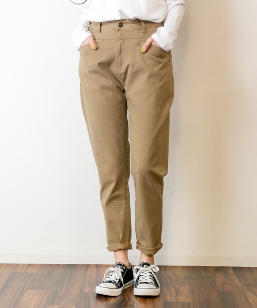 atONE(アットワン)の「atONE ゆるツイルサルエルカラーパンツ(チノパンツ・レディース・ブラック/カーキ/ベージュ・L/LL/3L/4L/M)」の11枚目の写真