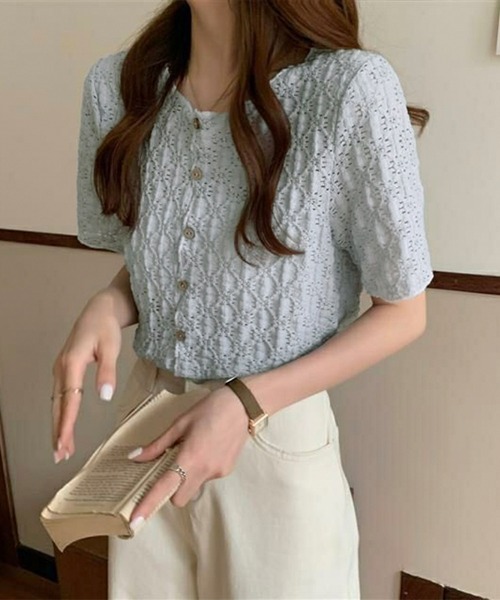 Chaco closet(チャコ クローゼット)の「フラワーレース配色コンパクトブラウス(シャツ/ブラウス・レディース・ホワイト/ライトブルー・FREE)」の3枚目の写真
