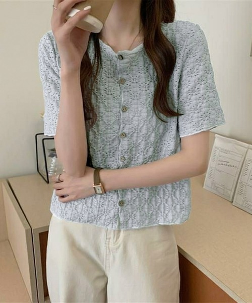 Chaco closet(チャコ クローゼット)の「フラワーレース配色コンパクトブラウス(シャツ/ブラウス・レディース・ホワイト/ライトブルー・FREE)」の13枚目の写真