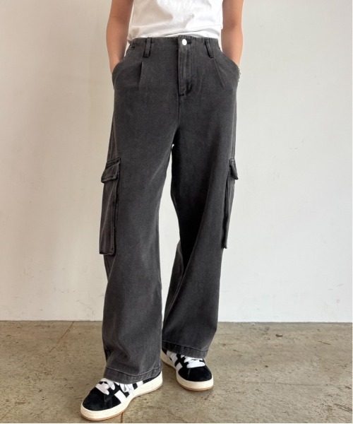 fuv.(ファブ)の「wide kago denim pants ワイドカーゴデニムパンツ made in INTER FACTORY(カーゴパンツ・メンズ・ブラック/ブルー/ネイビー・SMALL/MEDIUM/LARGE)」の4枚目の写真