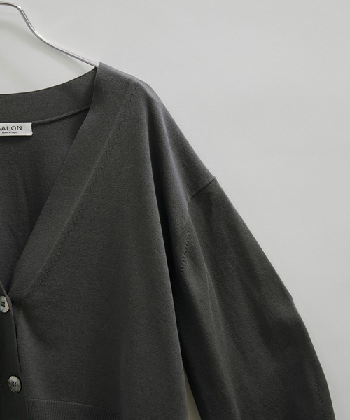 SALON adam et rope'(サロン アダム エ ロペ)の「【洗える】UVケアVネックカーディガン(カーディガン/ボレロ・レディース・ベージュ系その他/ピンク/ホワイト/チャコールグレー・FREE)」の8枚目の写真