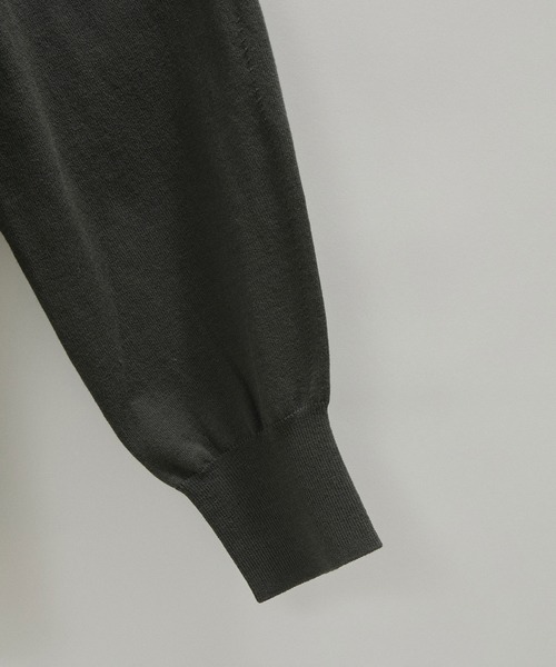 SALON adam et rope'(サロン アダム エ ロペ)の「【洗える】UVケアVネックカーディガン(カーディガン/ボレロ・レディース・ベージュ系その他/ピンク/ホワイト/チャコールグレー・FREE)」の7枚目の写真