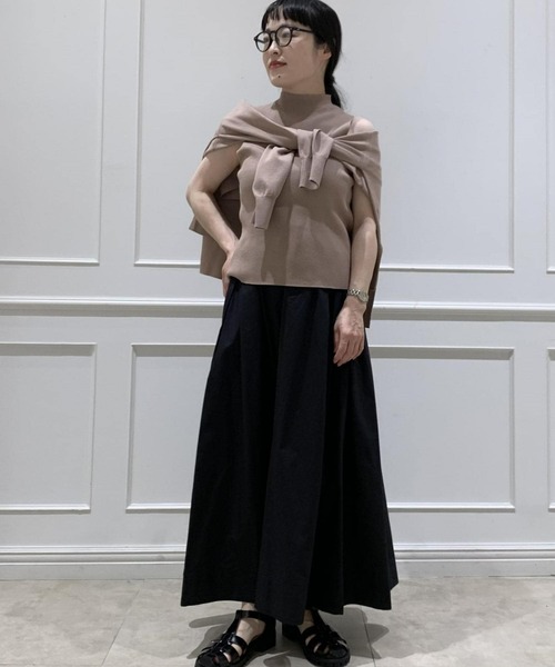 SALON adam et rope'(サロン アダム エ ロペ)の「【洗える】UVケアVネックカーディガン(カーディガン/ボレロ・レディース・ベージュ系その他/ピンク/ホワイト/チャコールグレー・FREE)」の22枚目の写真