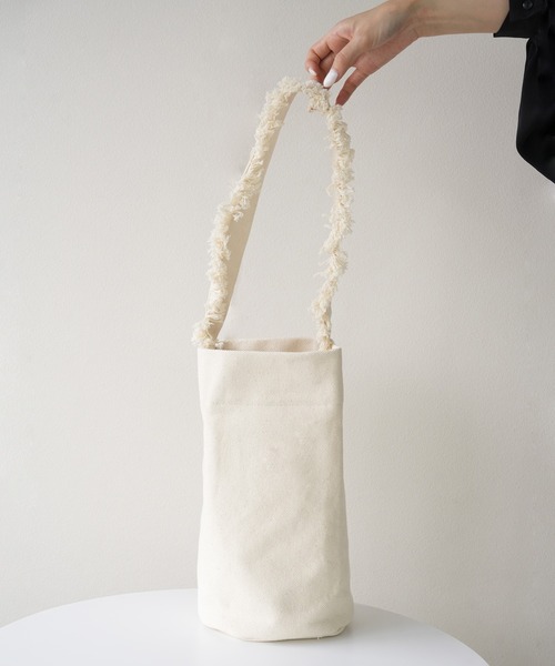 IAMUSE（アイアミューズ）の「ショルダーフリンジ　ワンショルダーキャンバスバッグ S0964【IAMUSE】（ショルダーバッグ・レディース・キャメル/ホワイト・FREE）」の14枚目の写真