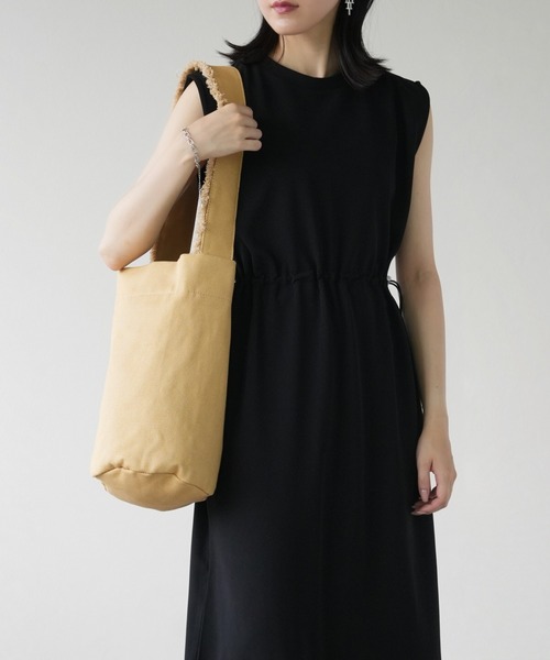 IAMUSE（アイアミューズ）の「ショルダーフリンジ　ワンショルダーキャンバスバッグ S0964【IAMUSE】（ショルダーバッグ・レディース・キャメル/ホワイト・FREE）」の11枚目の写真