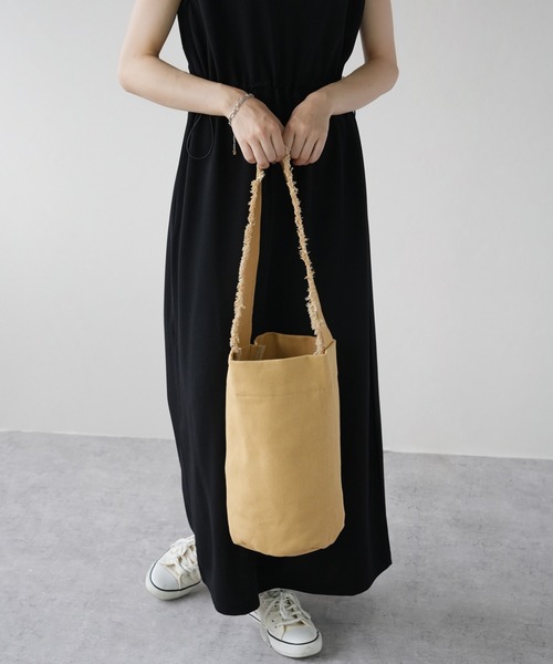 IAMUSE（アイアミューズ）の「ショルダーフリンジ　ワンショルダーキャンバスバッグ S0964【IAMUSE】（ショルダーバッグ・レディース・キャメル/ホワイト・FREE）」の10枚目の写真