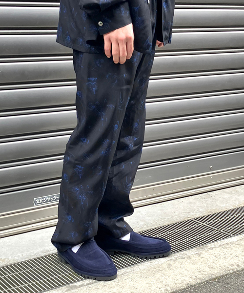 URU（ウル）の「【URU / ウル】WISM 別注 RAYON PRINT EASY PANTS