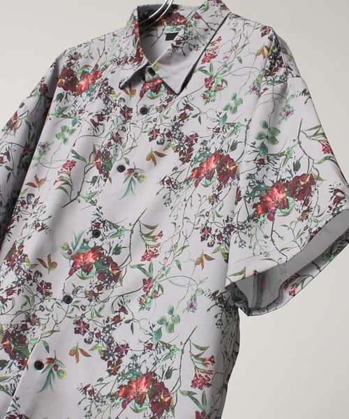 Art re A select（アトリエセレクト）の「Ealry Drape Georgette Whole Pattern Harfsleeve Oversized Shirt/エアリー ドレープ 総柄 ビッグシルエット レギュラーカラー半袖シャツ（シャツ/ブラウス・メンズ・カーキ/アイボリー/グレー系その他/ブラウン系その他/ブラック×レッド/ブラック系その他2/ブラウン系その他4/ブラウン系その他5/ブルー系その他2/ホワイト系その他5/ホワイト系その他2/ホワイト系その他4/ブラック系その他3/ブラック系その他5/ブラウン系その他2/ブラック系その他/ブルー系その他/ブラック系その他7/グレー系その他2/グレー系その他3/グレー系その他4/ブラックミックス/ネイビー/ベージュ系その他/ブラック×ホワイト/ホワイト系その他/ホワイト系その他3/ブラック系その他4/ブラック系その他6/ブラウン系その他3/ベージュ系その他2・M/L）」の18枚目の写真