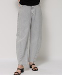 CADUNE（カデュネ）の「カーヴィーデニム（デニムパンツ）」 - WEAR