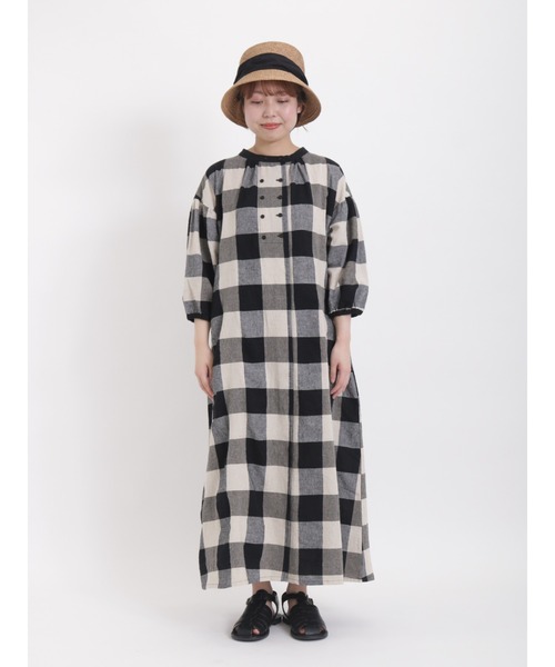 Samansa Mos2(サマンサ モスモス)の「ダブル釦チェックワンピース(ワンピース・レディース・ブラウン/グレー/ブラック・フリ-)」の10枚目の写真