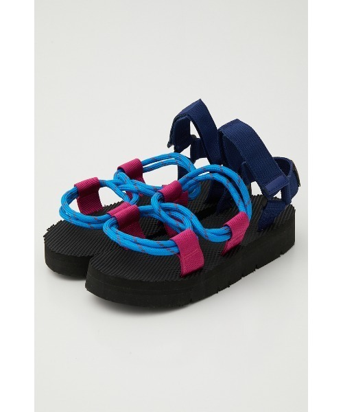 RODEO CROWNS WIDE BOWL(ロデオクラウンズワイドボウル)の「COLOR CORD SANDALS(サンダル・レディース・ベージュ系その他/ブルー系その他/ブラック系その他・23.5cm/24.5cm)」の3枚目の写真