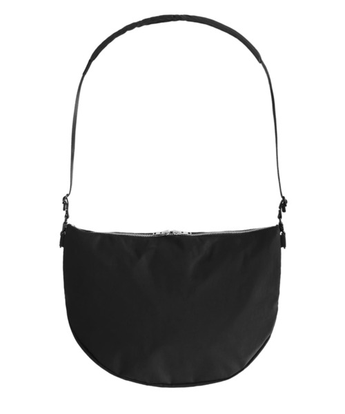 OY（オーワイ）の「『OY/オーワイ』 NYLON ZIPPER MESSANGER BAG/ナイロンZIP メッセンジャーバッグ（メッセンジャーバッグ・メンズ・ブラック・FREE）」の7枚目の写真
