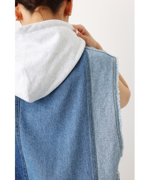RODEO CROWNS WIDE BOWL(ロデオクラウンズワイドボウル)の「DENIM CUSTOM フードベスト(ベスト・レディース・ブルー系その他/ブルー・FREE)」の10枚目の写真