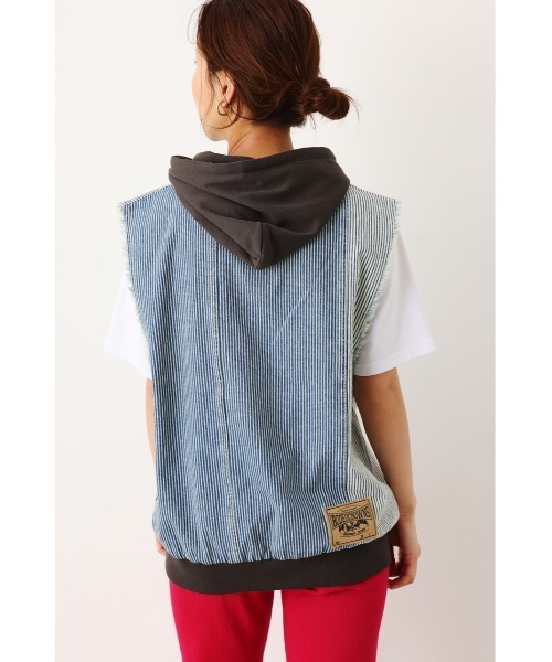 RODEO CROWNS WIDE BOWL(ロデオクラウンズワイドボウル)の「DENIM CUSTOM フードベスト(ベスト・レディース・ブルー系その他/ブルー・FREE)」の15枚目の写真