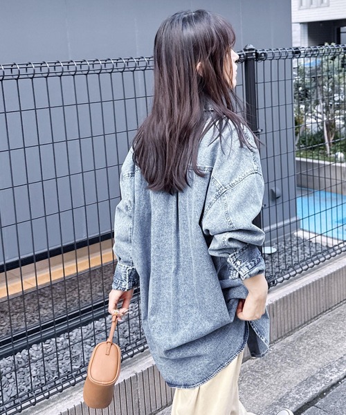 reca（レカ）の「オーバーサイズデニムシャツジャケット（シャツ/ブラウス・レディース・ブルー/ブラック/ネイビー・FREE）」の16枚目の写真