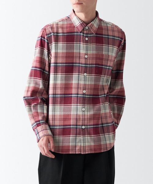 無印良品（ムジルシリョウヒン）の「両面起毛フランネル長袖シャツ（シャツ/ブラウス・メンズ・グレー系その他3/ブラウン系2/ネイビー系5/レッド系・M/S/L/XS/XL）」の4枚目の写真