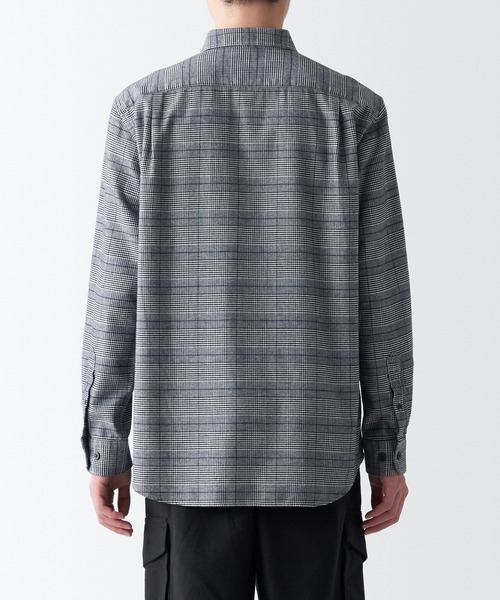 無印良品（ムジルシリョウヒン）の「両面起毛フランネル長袖シャツ（シャツ/ブラウス・メンズ・グレー系その他3/ブラウン系2/ネイビー系5/レッド系・M/S/L/XS/XL）」の7枚目の写真