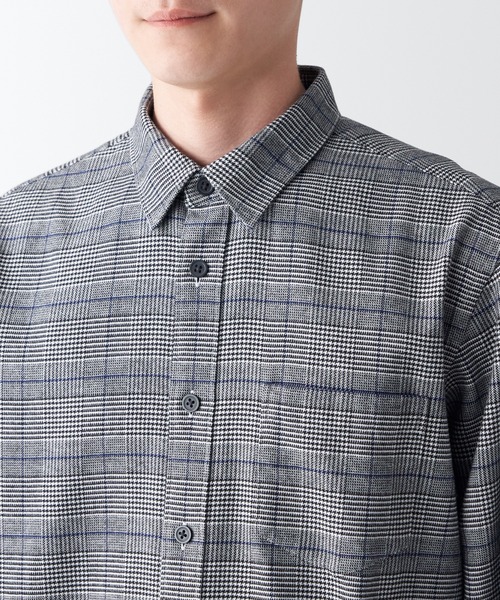 無印良品（ムジルシリョウヒン）の「両面起毛フランネル長袖シャツ（シャツ/ブラウス・メンズ・グレー系その他3/ブラウン系2/ネイビー系5/レッド系・M/S/L/XS/XL）」の8枚目の写真