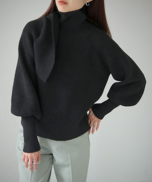 cheriella(シェリエラ)の「【cheriella】バッククロスデザインハイネックニット BACK CROSS DESIGN HIGH-NECK KNIT(ニット/セーター・レディース・パープル/ブラウン/ブルー/ブラック/アイボリー・M)」の15枚目の写真