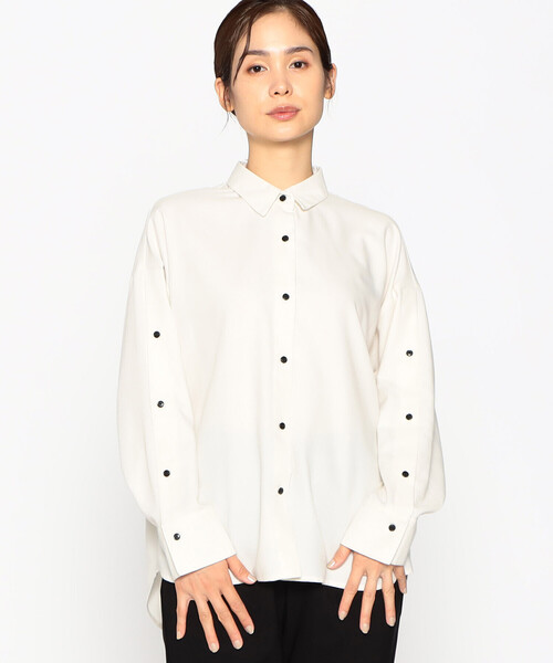 COMME CA ISM(コムサイズム)の「袖開き デザインシャツ(シャツ/ブラウス・レディース・チャコール/オフホワイト/キャメル・MEDIUM/LARGE)」の11枚目の写真