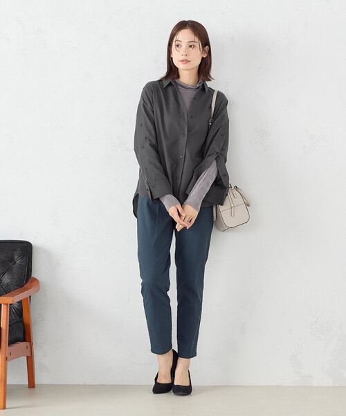COMME CA ISM(コムサイズム)の「袖開き デザインシャツ(シャツ/ブラウス・レディース・チャコール/オフホワイト/キャメル・MEDIUM/LARGE)」の12枚目の写真