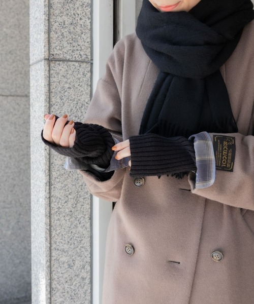 URBAN RESEARCH DOORS（アーバンリサーチドアーズ）の「リブグローブ（手袋・レディース・アイボリー/ブラック・ONE）」の4枚目の写真