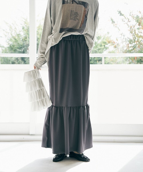 marjour（マージュール）の「RIB TIERED SKIRT（スカート・レディース・チャコール/ブラック・M/S）」の5枚目の写真