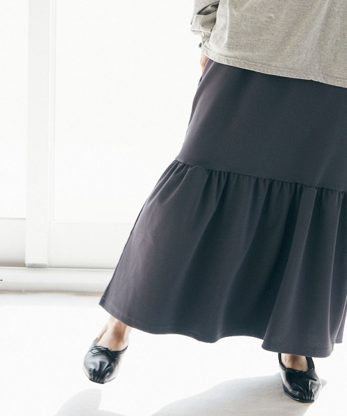 marjour（マージュール）の「RIB TIERED SKIRT（スカート・レディース・チャコール/ブラック・M/S）」の9枚目の写真