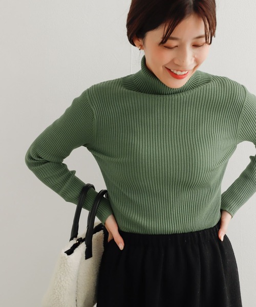 URBAN RESEARCH DOORS(アーバンリサーチドアーズ)の「タートルネックリブニット(ニット/セーター・レディース・ブラック/オフホワイト/ブルー/グリーン系その他・MEDIUM)」の3枚目の写真