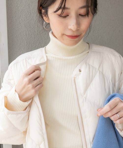 URBAN RESEARCH DOORS(アーバンリサーチドアーズ)の「タートルネックリブニット(ニット/セーター・レディース・ブラック/オフホワイト/ブルー/グリーン系その他・MEDIUM)」の6枚目の写真