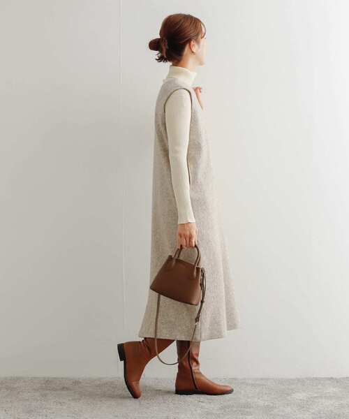 URBAN RESEARCH DOORS(アーバンリサーチドアーズ)の「タートルネックリブニット(ニット/セーター・レディース・ブラック/オフホワイト/ブルー/グリーン系その他・MEDIUM)」の18枚目の写真