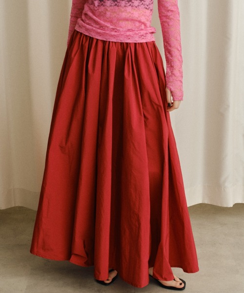 yae（ヤエ）の「Voluminous taffeta skirt/ボリュームタフタスカート